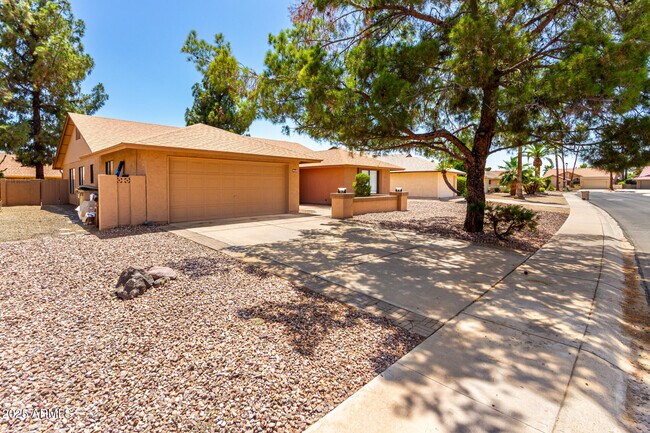 Building Photo - 9645 W Kimberly Way