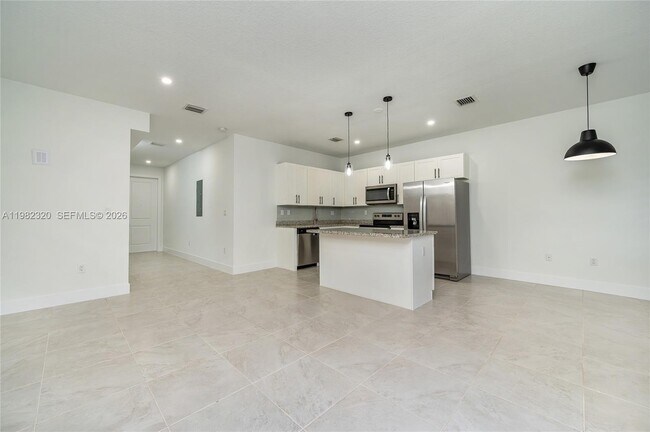 Building Photo - 13353 SW 250th Terrace