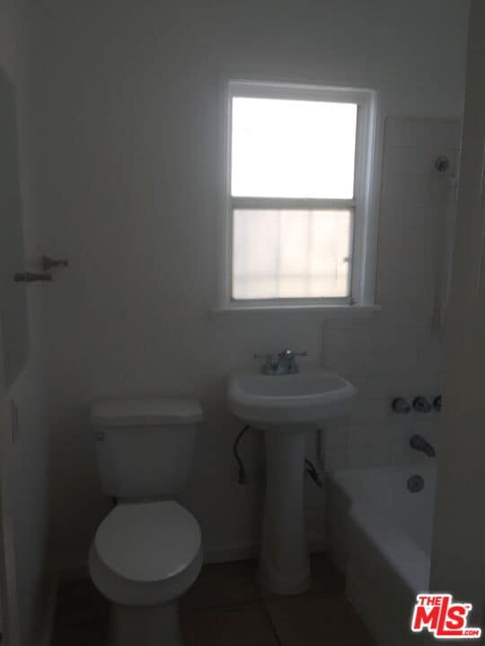 Building Photo - 2117 S Marvin Ave