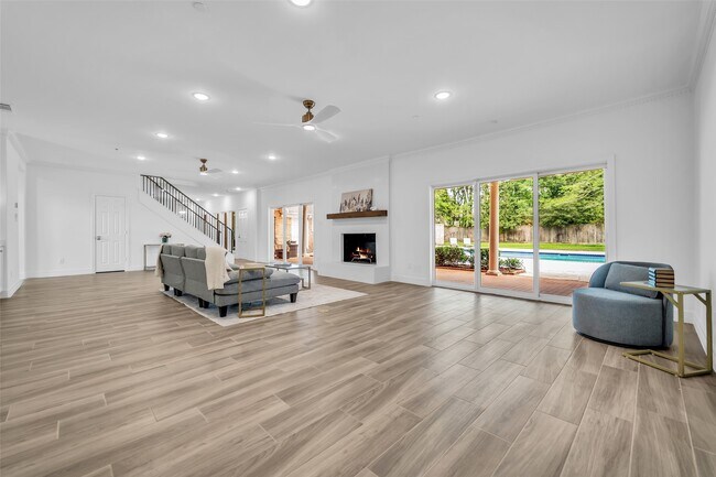 Building Photo - 11314 Williamsburg Dr