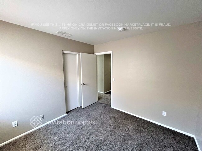 Building Photo - 10709 W Calle del Sol
