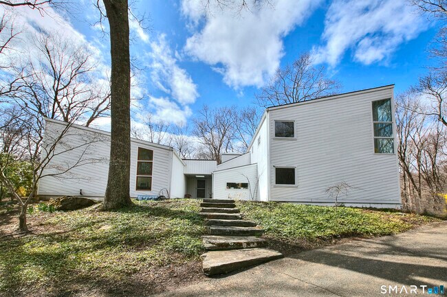 Building Photo - 112 Birch Hill Rd