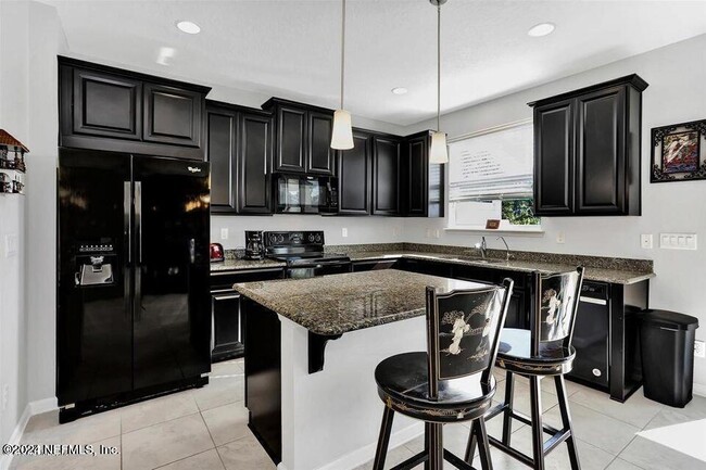 Primary Photo - 511 Richmond Dr