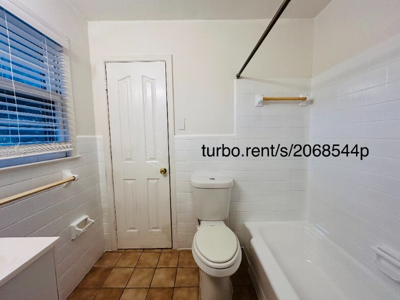 Building Photo - 7062 Felton Ln