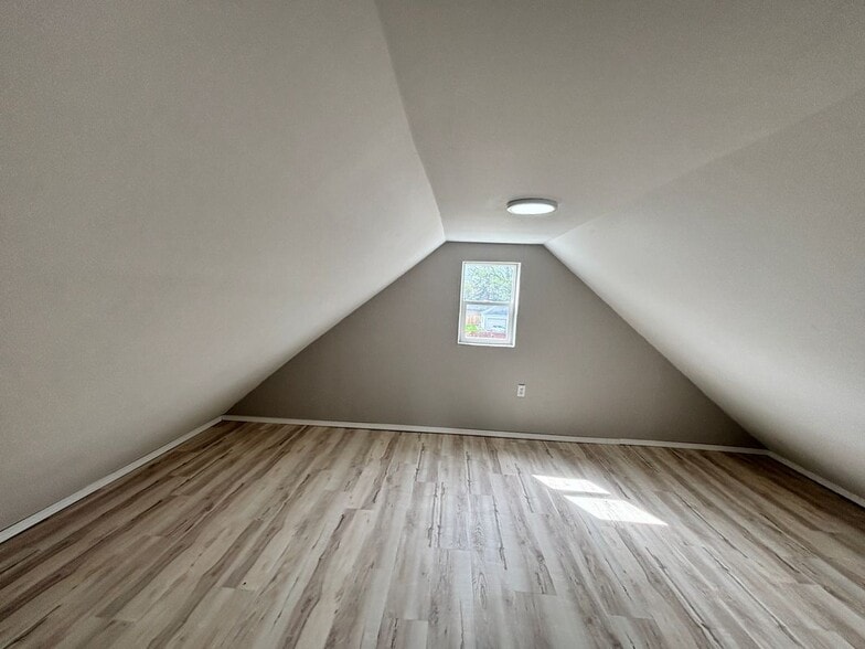 Building Photo - 21434 Panama St