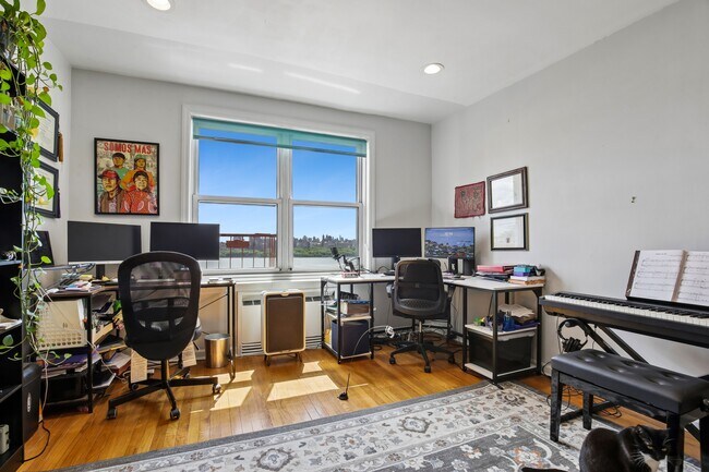 Building Photo - 8450 JFK Blvd E