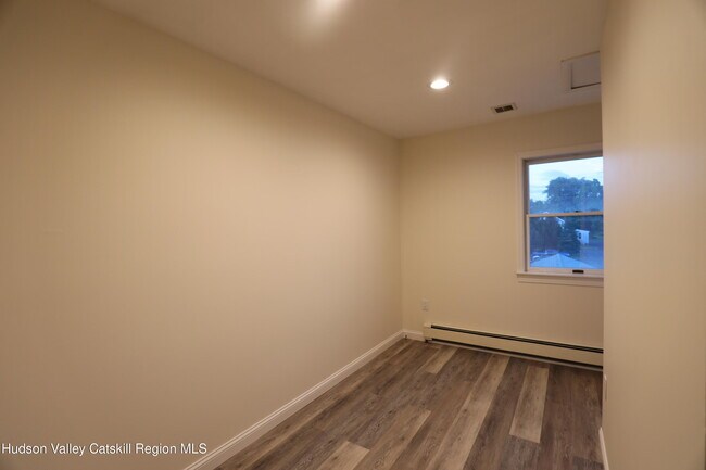 Building Photo - 87 Overlook Ests