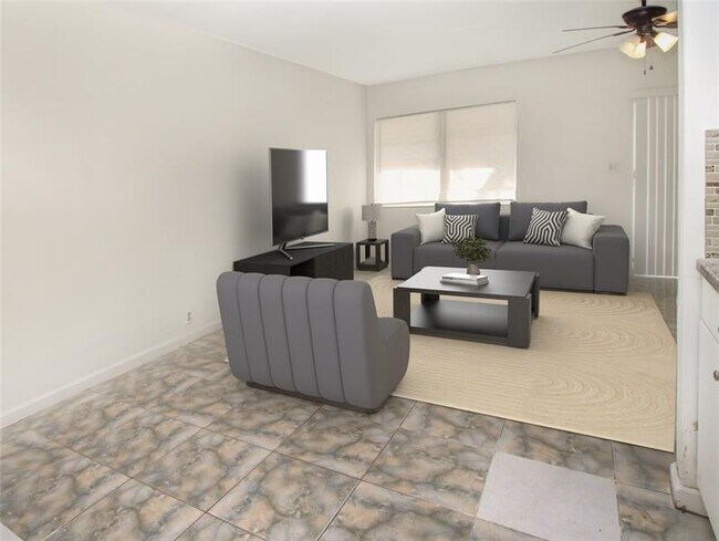 Primary Photo - 2361 NE 10th St