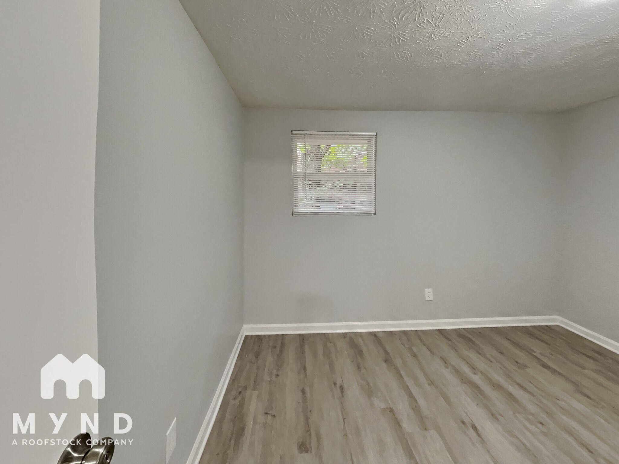 Building Photo - 6150 Lullwater Dr