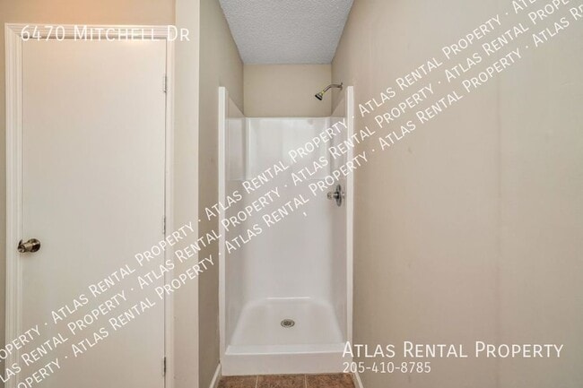 Building Photo - 6470 Mitchell Dr