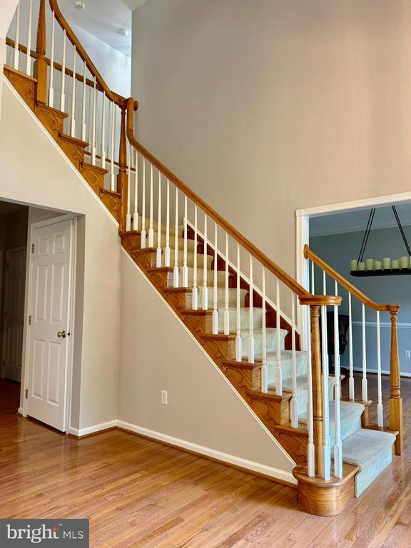 Building Photo - 240 Torrey Pine Ct