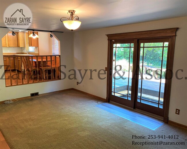 Building Photo - 197- Beautiful air conditioned home on Eas...