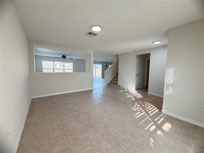 Building Photo - 246 Canna Dr