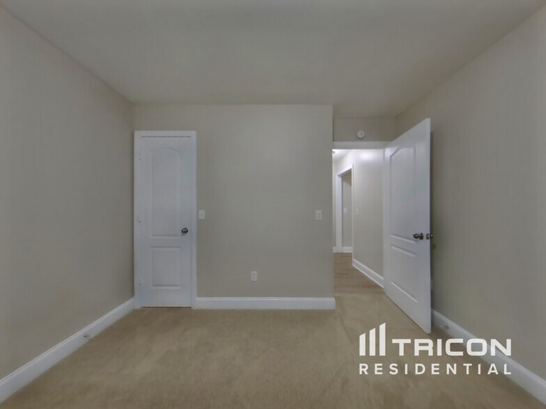 Building Photo - 107 Hearthstone Walk