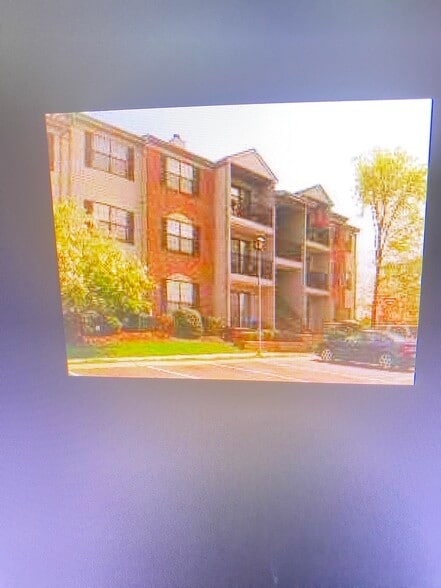 Society Hill, second floor - 17 Fisher Dr