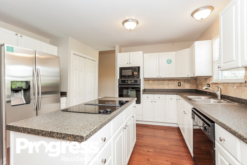 Building Photo - 3049 Brantley Dr