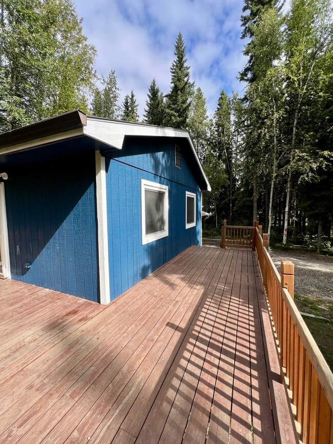 Building Photo - Home for rent in North Pole / 1-Car Garage...