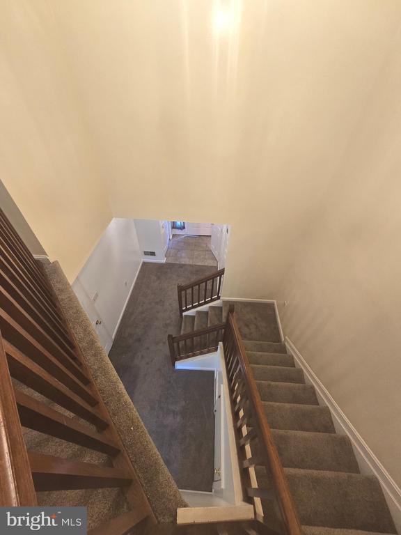 Building Photo - 471 Stonehedge Ln