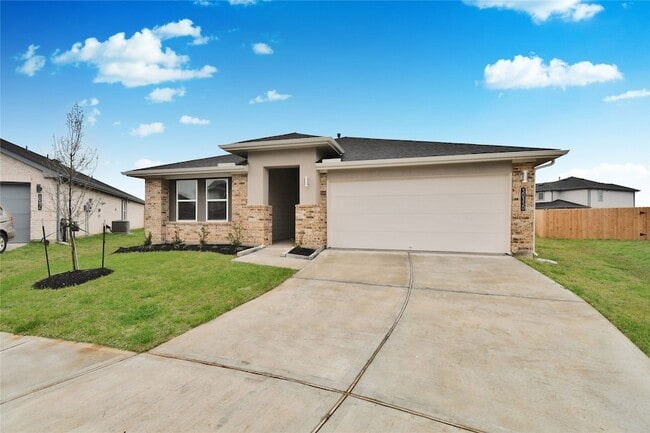 Building Photo - 30330 Reagans Rnch Dr