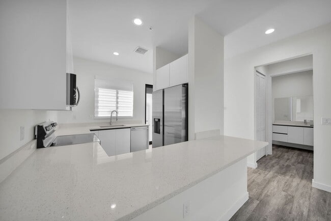 Building Photo - 4502 Orchid Blvd