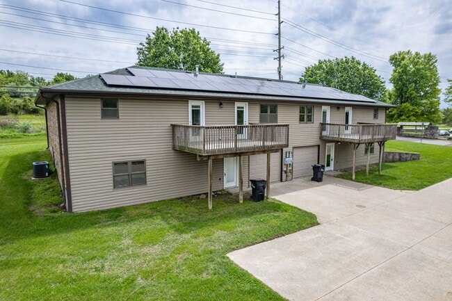 Building Photo - GEORGETOWN Duplex - SW Columbia – 3 Bed, 3...