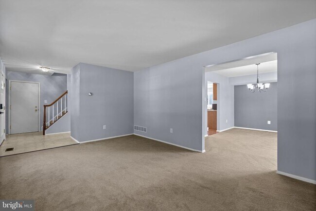 Building Photo - 4706 Bates Dr
