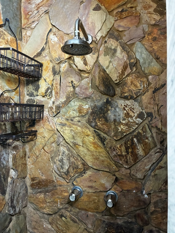 Building Photo - 117 5th St NE