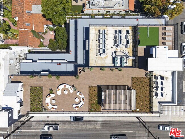 Building Photo - 1808 Lincoln Blvd