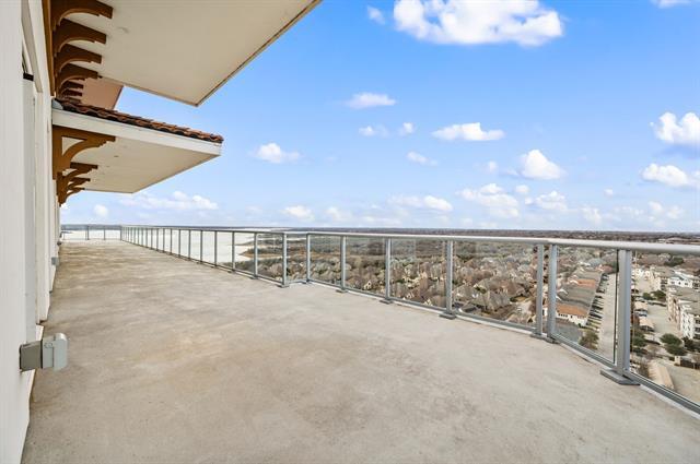 Building Photo - 2800 Lakeside Pkwy