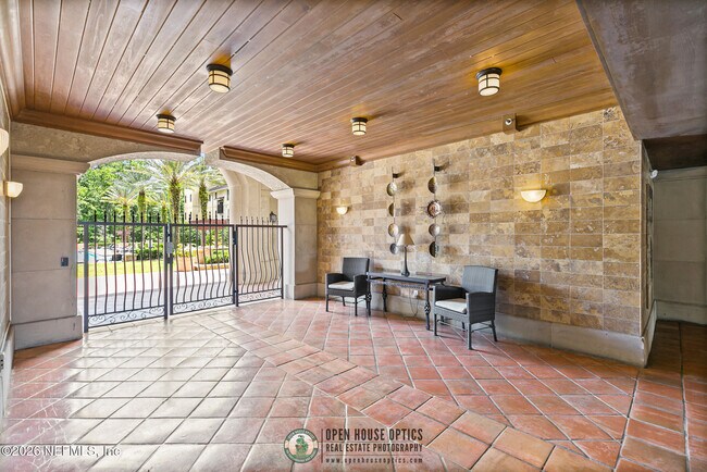 Building Photo - 955 Registry Blvd