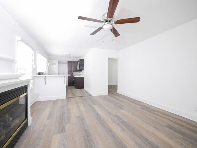 Building Photo - 1519 Purdue Ave