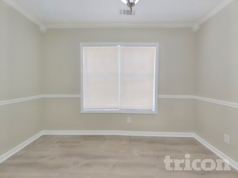 Building Photo - 4609 Insdale Ln NW