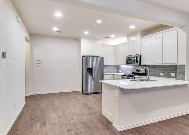 Building Photo - 4140 Cascade Sky Dr