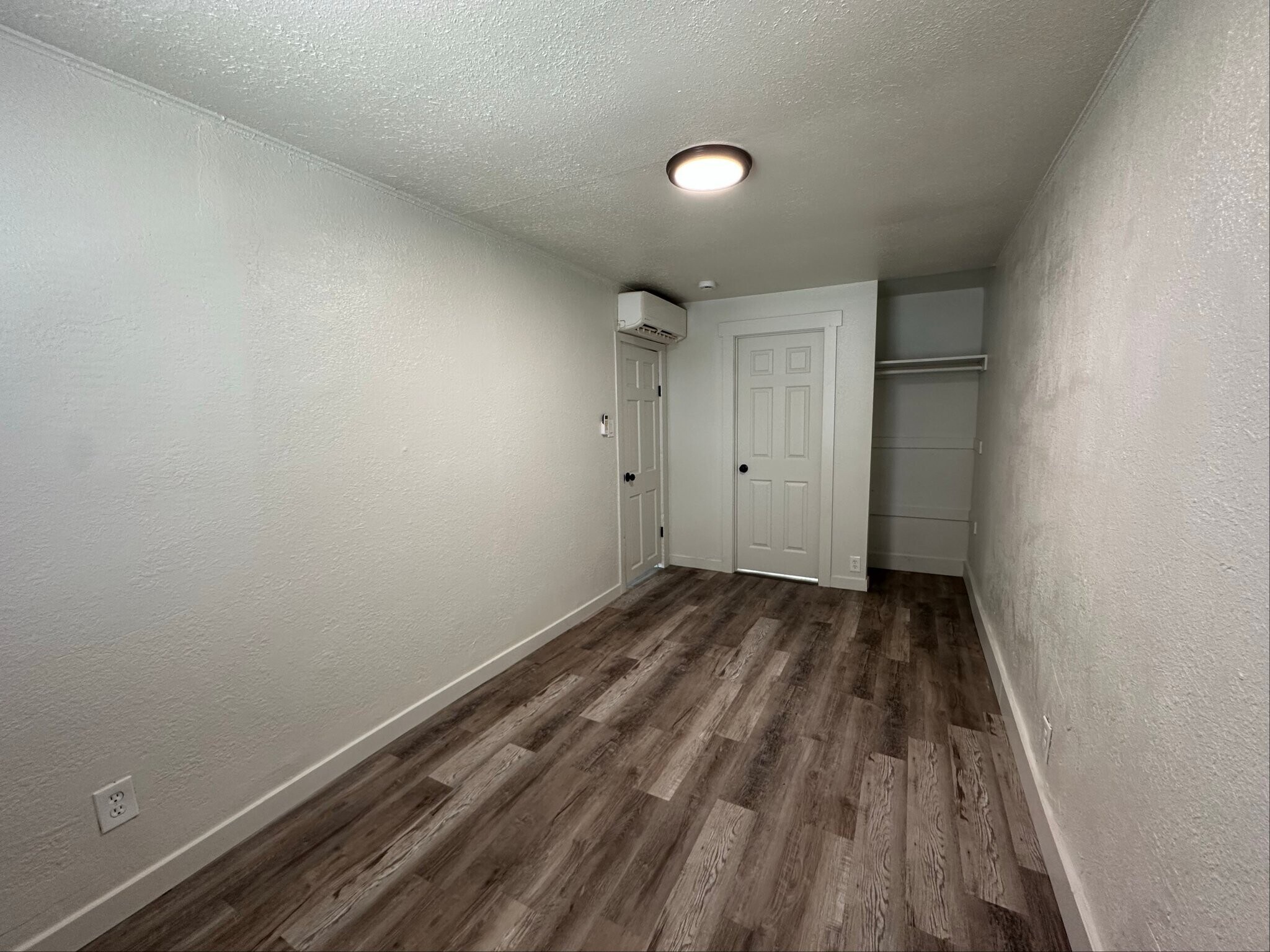 Building Photo - 614 E 600 S