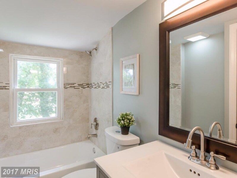 Building Photo - 3405 40th Ave