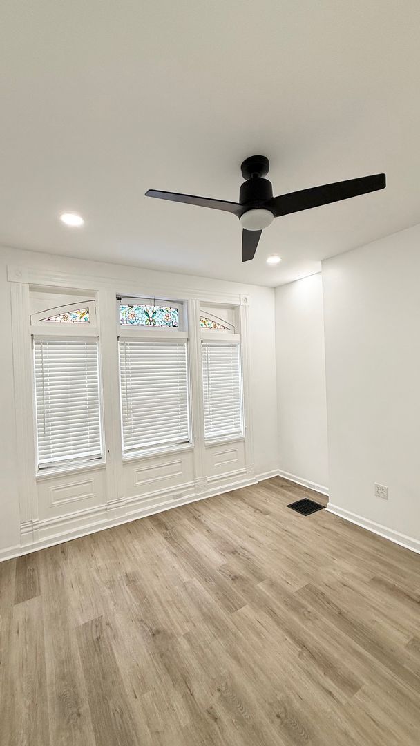 Building Photo - 2414 E Carson St