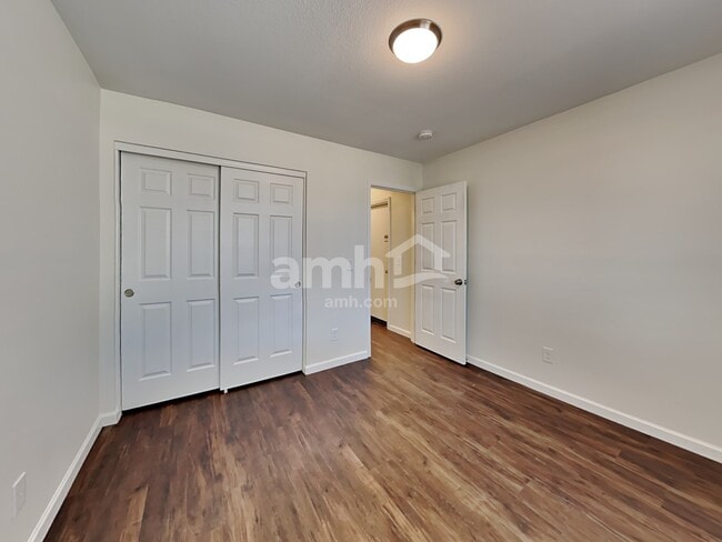 Building Photo - 11340 W Hutton Dr