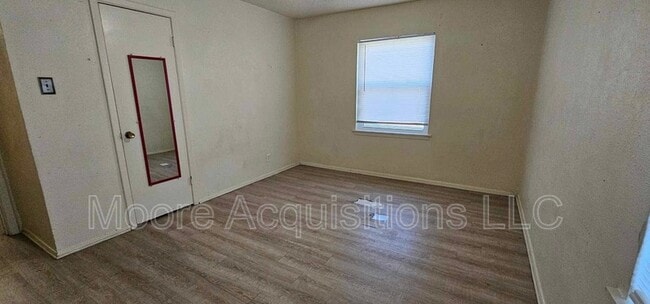 Building Photo - 1433 S Rusk St