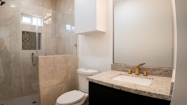 Building Photo - 612 Moar Dr