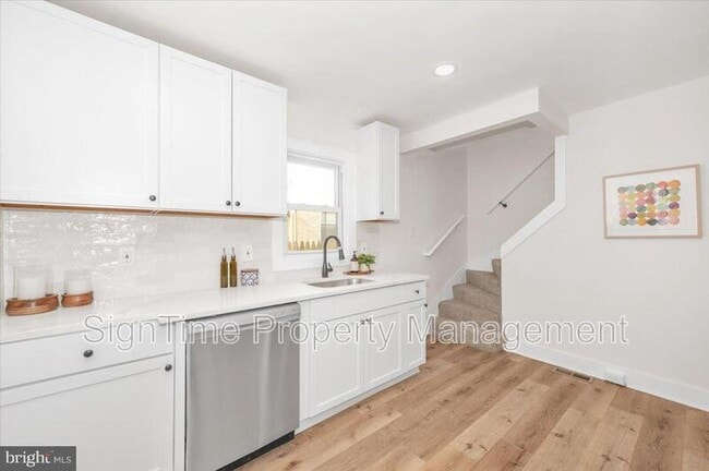 Building Photo - 138 E South St