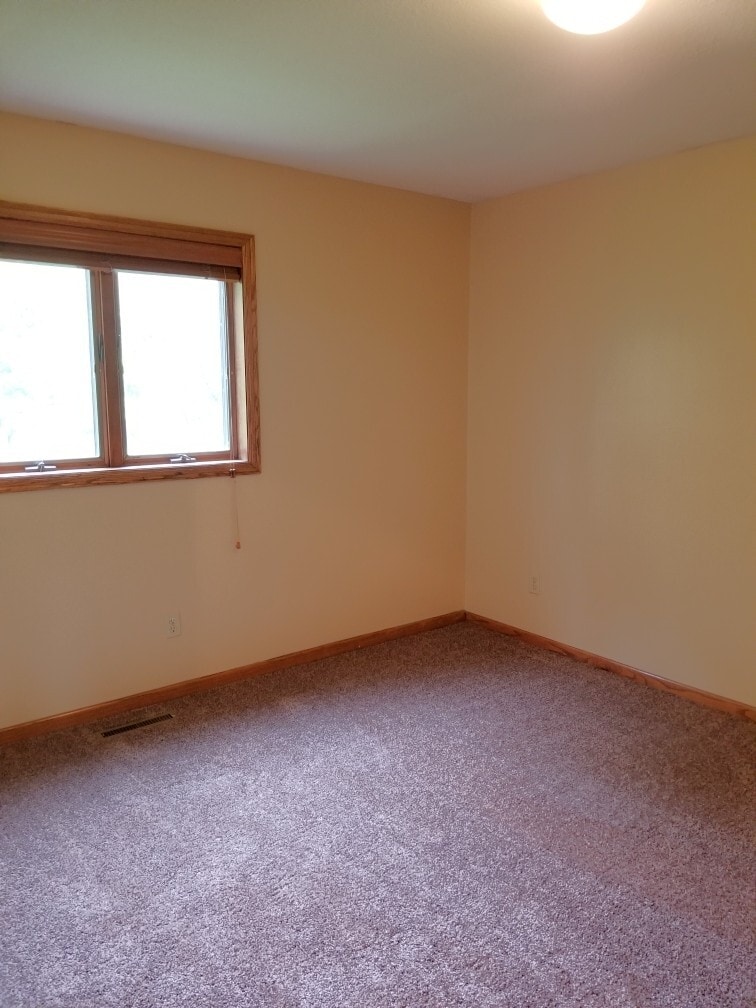 Building Photo - 502 Prairie Ln