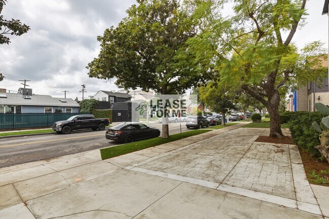 Building Photo - 5953 Guthrie Ave