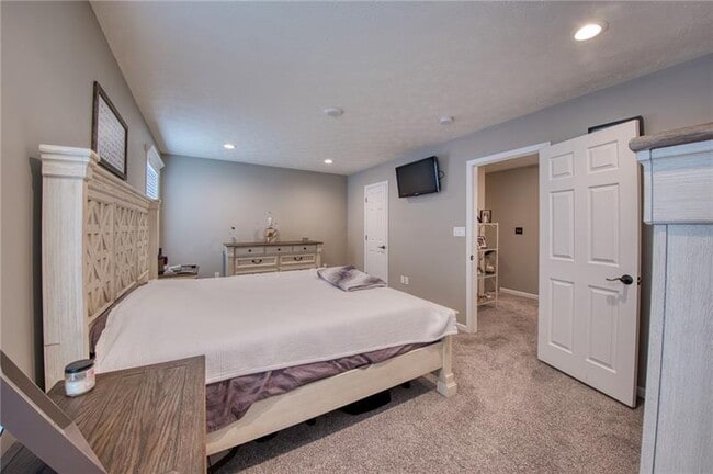 Building Photo - 109 Shaley Dr