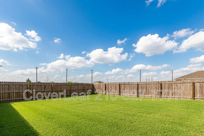 Building Photo - 8360 Falcon Meadow Dr