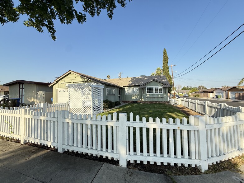 View from street - 7700 Alcove Ave