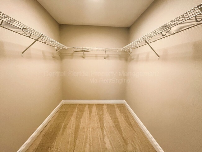 Building Photo - 2220 S Bumby Ave