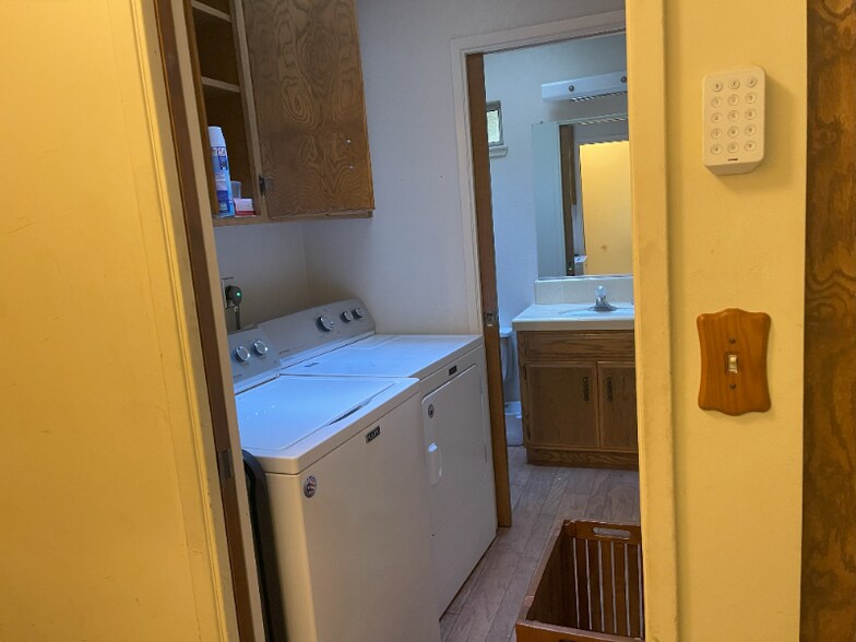Building Photo - 14391 Wycliff Way