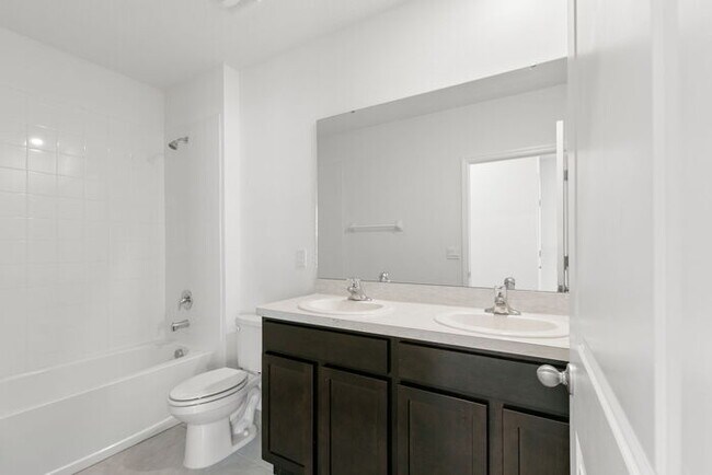 Building Photo - LIKE3 NEW Home For Rent in Avalon Park West!