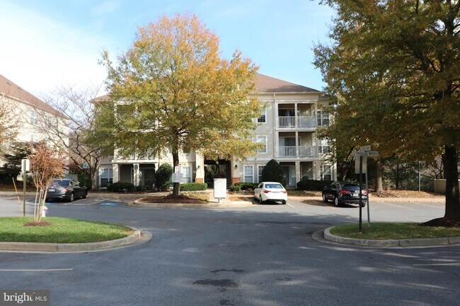 Building Photo - 18701 Sparkling Water Dr