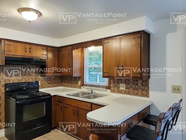 Building Photo - 1785 Aspen Ln